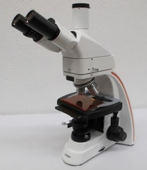 [EQ-LUZ-L2801-LED-UV] Microscopio triocular EPI/UV/LED